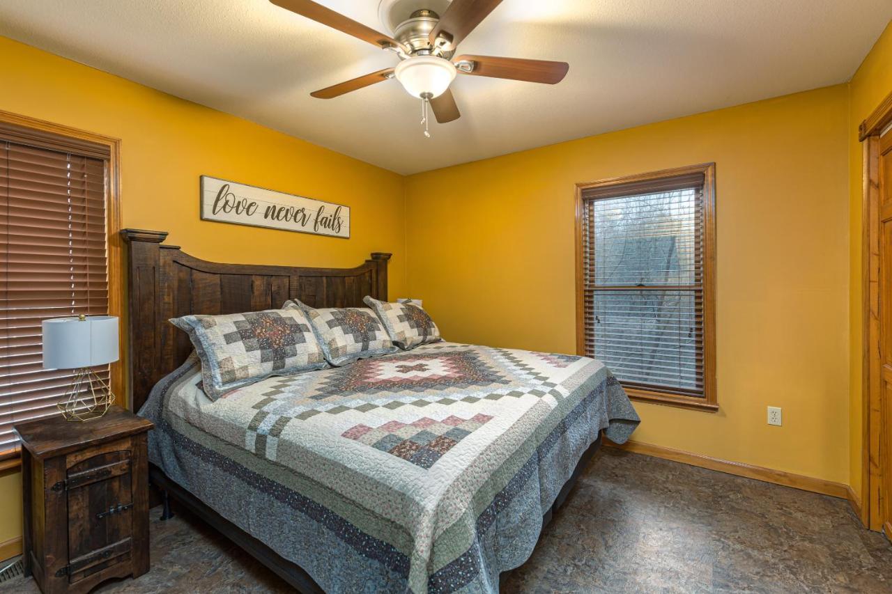 North Ridge Place Brand New Log Cabin With Hot Tub Great Location Sevierville Exterior foto